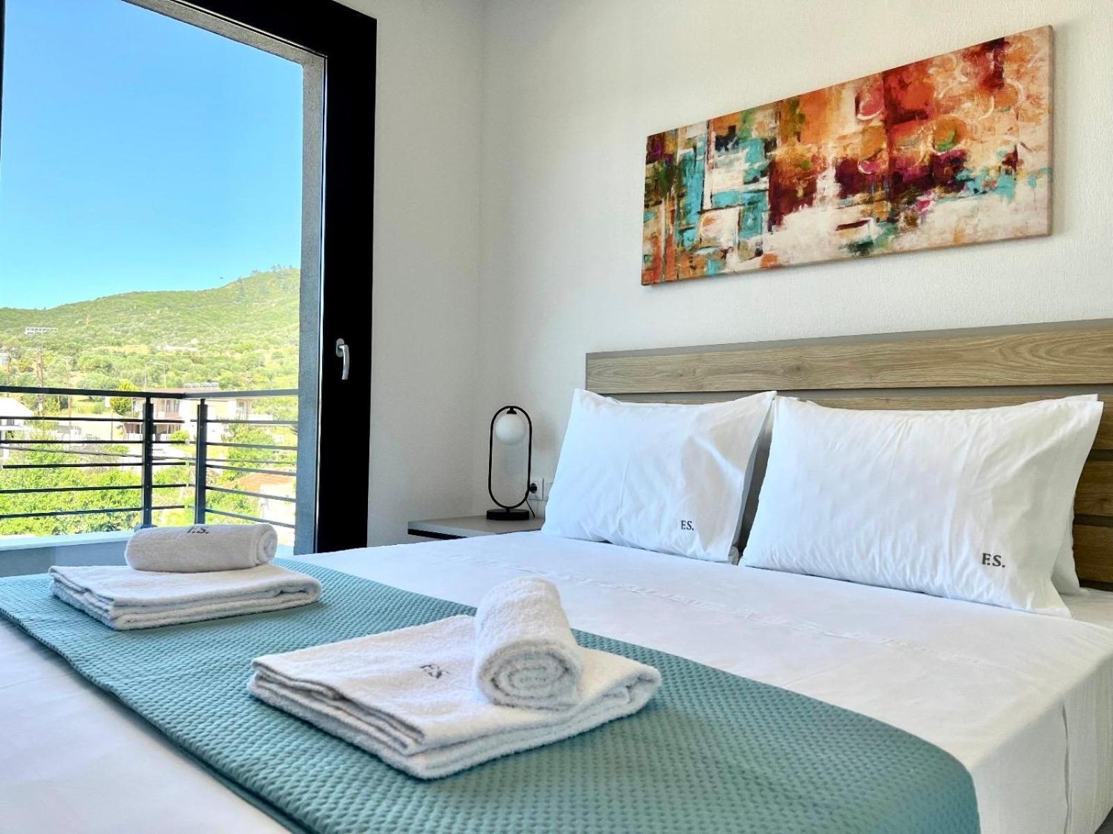 Four Shades Luxury Suites Сарті Екстер'єр фото