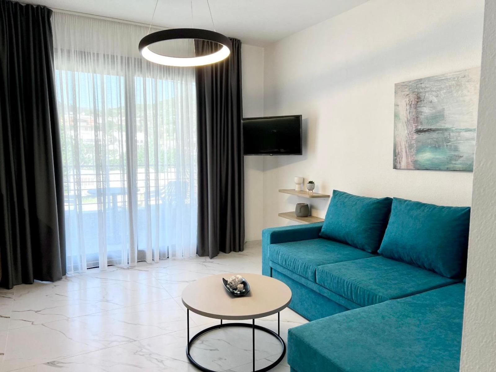 Four Shades Luxury Suites Сарті Екстер'єр фото
