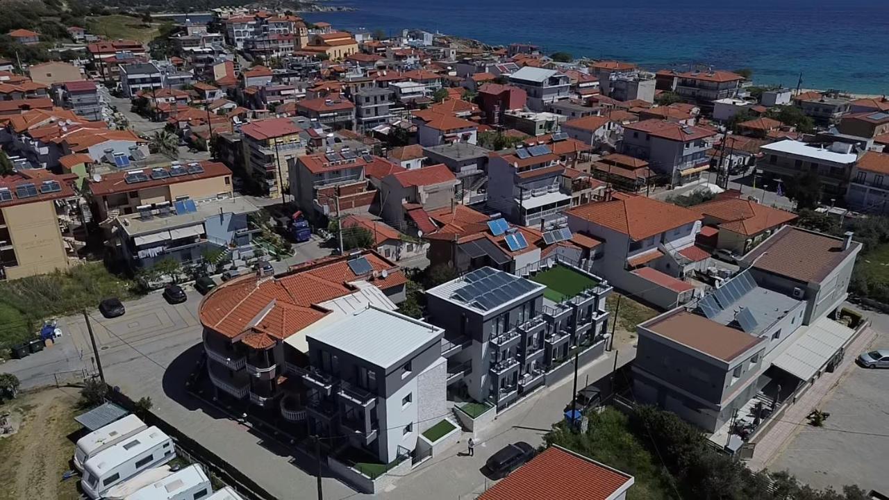 Four Shades Luxury Suites Сарті Екстер'єр фото